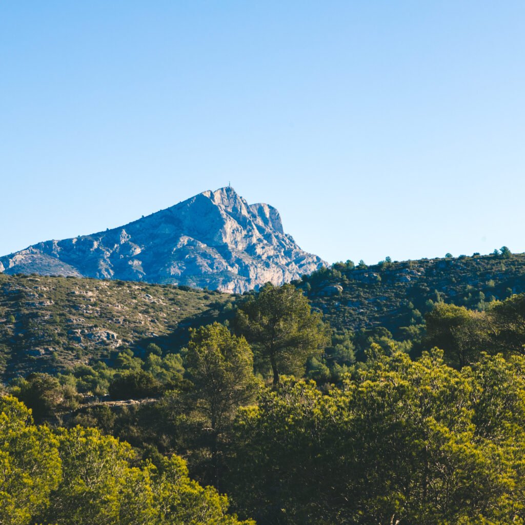 des sorties dans le massif de la Sainte-Victoire et ses alentours