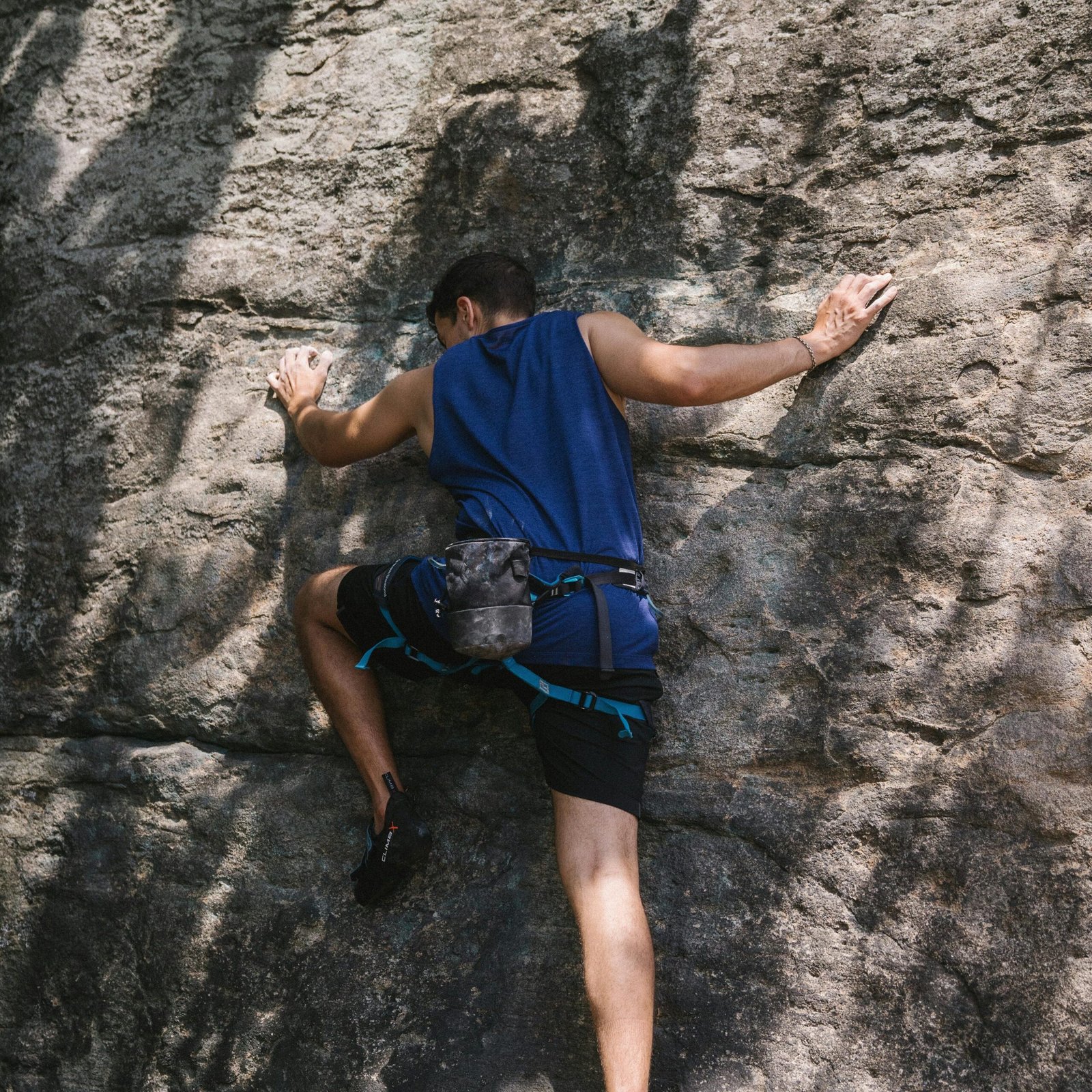 sorties nature pour entreprises initiation à l'escalade de bloc accessibles à toutes et tous